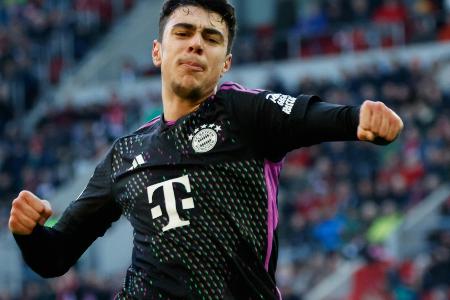 Trotz Pavlovic-Ausfall: Kimmich bleibt rechts hinten Trotz Pavlovic-Ausfall: Kimmich bleibt rechts hinten