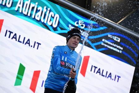 Vingegaard holt Gesamtsieg bei Tirreno-Adriatico Vingegaard holt Gesamtsieg bei Tirreno-Adriatico