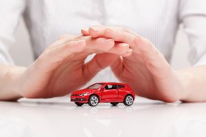 Das passiert, wenn Sie falsche Angaben in der Kfz-Versicherung machen