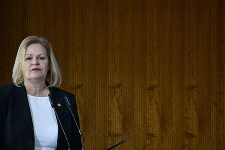 Zweiter Bewegungsgipfel: DOSB beklagt Halbherzigkeit Zweiter Bewegungsgipfel: DOSB beklagt Halbherzigkeit