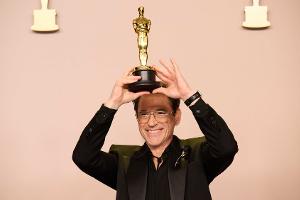 "Noch Tricks auf Lager": Das macht Robert Downey Jr. nach dem Oscar
