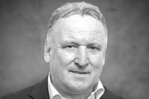 Beisetzung in München: Fußballstars nehmen Abschied von Andreas Brehme