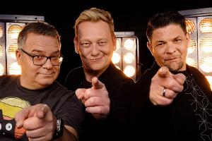 "Drei gegen Einen": Elton, Knossi und Tim Mälzer gegen echte Champions