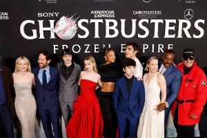 Alte und neue "Ghostbusters" vereint gegen eine frostige Bedrohung