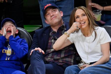 Jennifer Lopez und Ben Affleck amüsieren sich bei NBA-Spiel