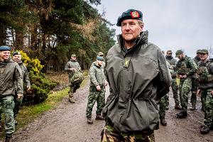 König Willem-Alexander besucht Militär-Training ukrainischer Soldaten