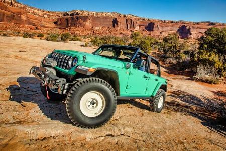 03/2024 Jeep Low Down / Willys Dispatcher / Gladiator Rubicon / Vacationeer Concept Moab Easter Jeep Safari