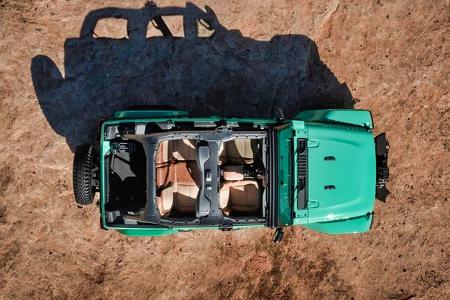 03/2024 Jeep Low Down / Willys Dispatcher / Gladiator Rubicon / Vacationeer Concept Moab Easter Jeep Safari