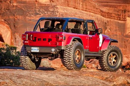 03/2024 Jeep Low Down / Willys Dispatcher / Gladiator Rubicon / Vacationeer Concept Moab Easter Jeep Safari