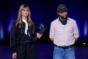 "GNTM": Ein Favorit schießt sich bei Sedcard-Shooting ins Aus