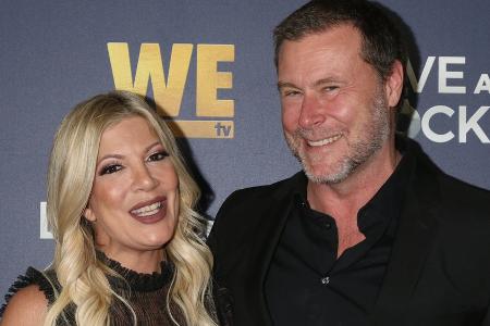 Tori Spelling reicht Scheidung von Dean McDermott ein Tori Spelling reicht Scheidung von Dean McDermott ein