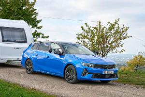 Fahrstabiler und sparsamer Plug-in-Hybrid