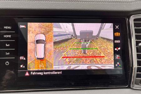 Skoda Kodiaq im Zugwagentest Navigationsdisplay