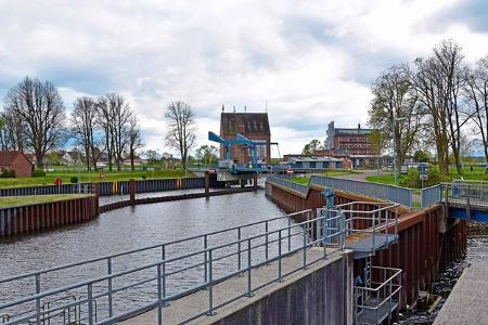 Stellplatz am Wasserwanderzentrum - Schleuse