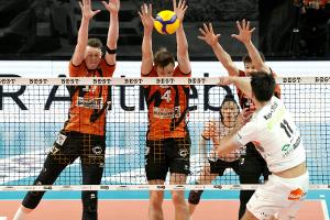 Berlin im Volleyball-Finale, Friedrichshafen unter Druck