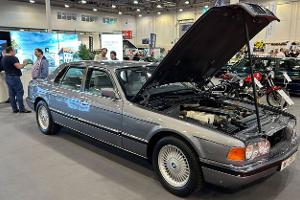 Plante BMW einen 9er mit 16-Zylinder?