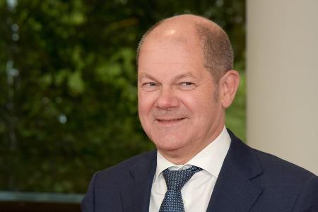 Olaf Scholz jetzt bei TikTok: Tanzen möchte der Kanzler aber nicht Olaf Scholz jetzt bei TikTok: Tanzen möchte der Kanzler aber nicht