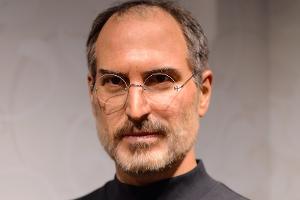 Alter Brief von Steve Jobs wird für knapp 100.000 Dollar verkauft