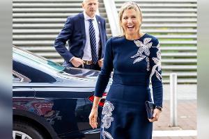 Königin Máxima: Dieses Designer-Kleid bringt sie zum Strahlen