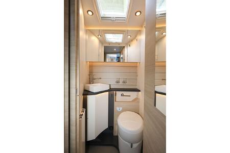 Rapido 8096 dF (2024) f