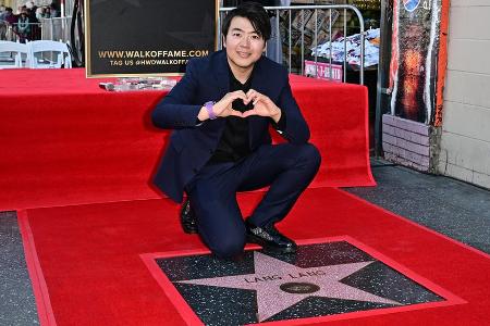 Pianist Lang Lang erhält Stern auf dem Hollywood Walk of Fame Pianist Lang Lang erhält Stern auf dem Hollywood Walk of Fame
