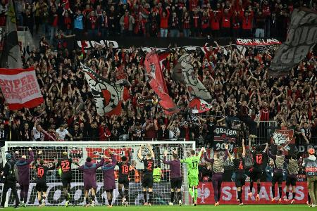 Bayer in Meister-Laune: Bayer in Meister-Laune: