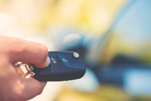So helfen Sie sich, wenn die Autoschlüssel-Batterie leer ist