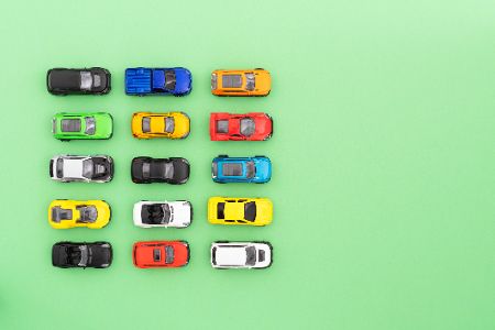 Blau, grau oder grün? Diese Autofarben sind besonders gut gegen Schmutz und Kratzer Blau, grau oder grün? Diese Autofarben sind besonders gut gegen Schmutz und Kratzer