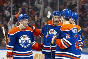 Edmonton überrollt San Jose - McDavid mit Meilenstein