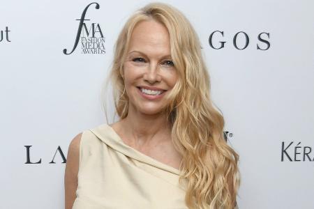 Pamela Anderson spielt Hauptrolle im Remake von 