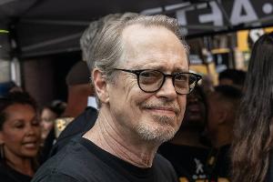 Steve Buscemi stößt zum Cast von "Wednesday" dazu