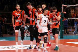 Volleyball: Dauer-Champion Berlin in Bredouille