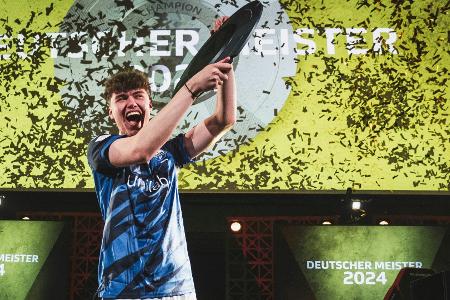 Double perfekt: Paderborner eFootballer Wirth holt VBL-Titel Double perfekt: Paderborner eFootballer Wirth holt VBL-Titel