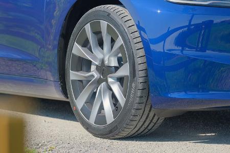 Tesla Model 3 Facelift 2039