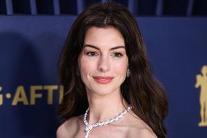 Anne Hathaway musste beim Casting zehn Männer küssen