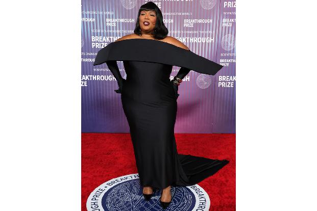 Das Image von Lizzo nahm gefährlichen Schaden, als die Sängerin im August 2023 mit einer Klage von drei Ex-Tänzerinnen wegen eines vergifteten Arbeitsklimas konfrontiert wurde, welches von sexuellen B ...