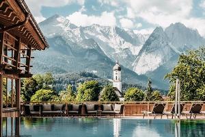 Erst wandern, dann wellnessen: Die Vorsaison in den bayerischen Alpen