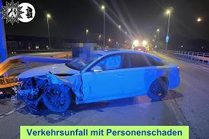 Altstadt: Audi kollidiert beim Überholvorgang mit Leitplanke - zwei Leichtverletzte