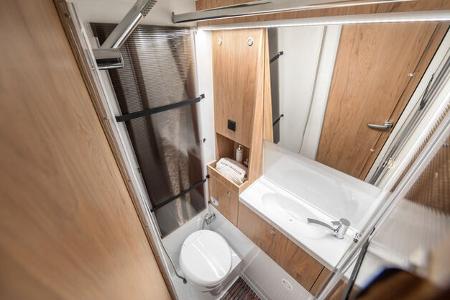 Campingbus Globetraveller 2Z Bad
