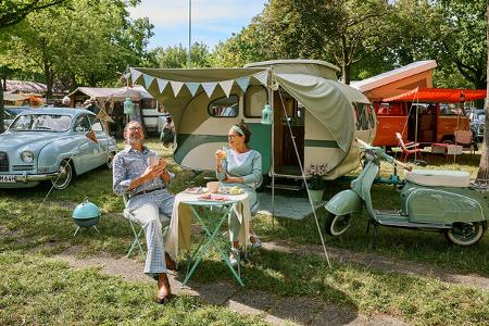 Oldie-Caravan Mostard