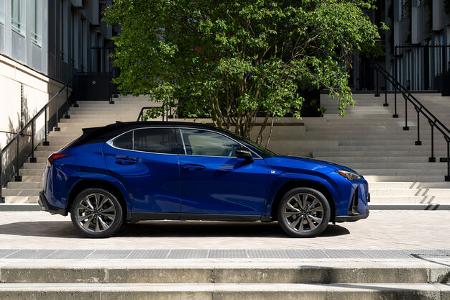 Lexus UX 300h