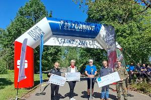 In Neubrandenburg sind heute 969 Teilnehmer beim 2. Office Charity Run an den Start gegangen. Für jeden zurückgelegten Kilometer wurde ein Euro gespendet.