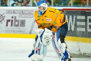 DEG verpflichtet Eisbären-Torhüter Quapp