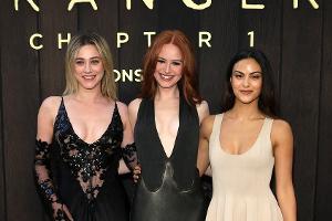 Madelaine Petsch feiert Reunion mit "Riverdale"-Co-Stars