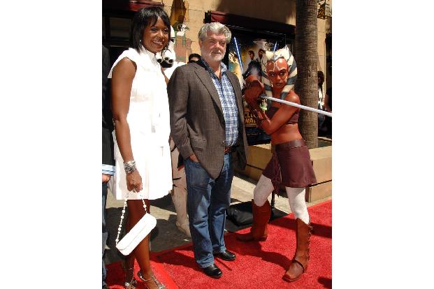 Happy Birthday, George Lucas! Der Vater von 'Star Wars', dem erfolgreichsten Film-Franchise aller Zeiten, wird am Dienstag (14. Mai) 80 Jahre alt. Sein Erfolg machte ihn lange Zeit zum reichsten Mann ... Happy Birthday, George Lucas! Der Vater von 'Star Wars', dem erfolgreichsten Film-Franchise aller Zeiten, wird am Dienstag (14. Mai) 80 Jahre alt. Sein Erfolg machte ihn lange Zeit zum reichsten Mann ...