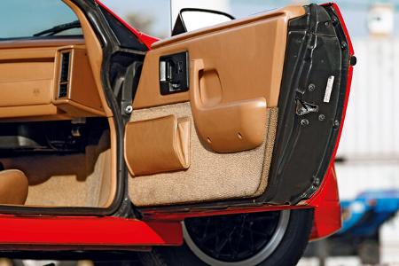 Pontiac Fiero GT, Seitentüre