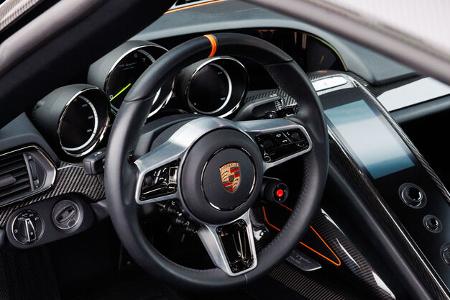 Porsche 918 Weissach Gulf-Lackierung (2015) Exterieur