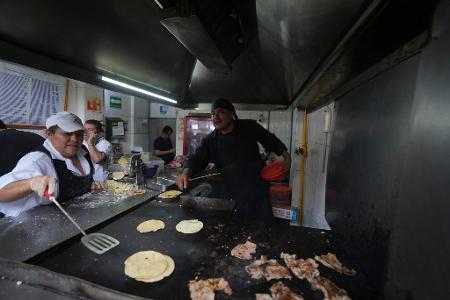 Tacos El Califa de León ist der erste Taco-Stand überhaupt, der einen Michelin-Stern des französischen Restaurantführers erhalten hat.