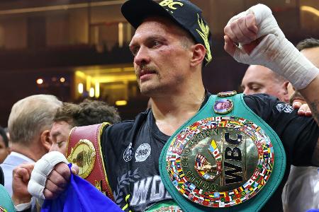 Box-König Usyk in Tränen: 