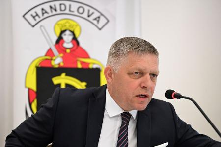 Slowakischer Premier Fico nach Attentat außer Lebensgefahr